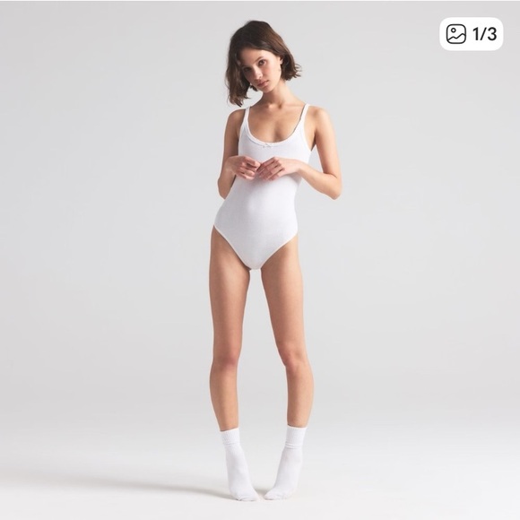 SKIMS Tops - SKIMS NEW drop needle pointelle bodysuit sz L Large white snow sweet NWT cotton